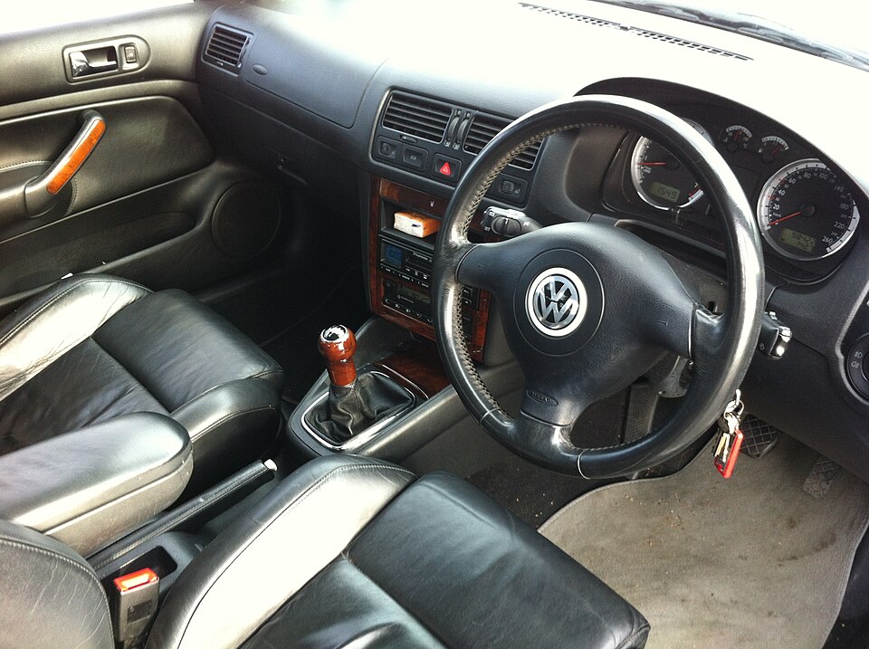 VW - VolksWagen Bora 2.0 8v Comfortline Mec.