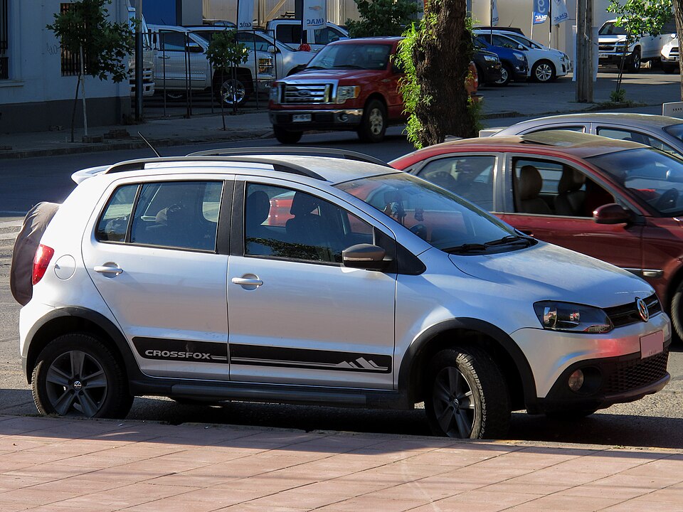 VW - VolksWagen CROSSFOX 1.6 Mi Total Flex 8V 5p