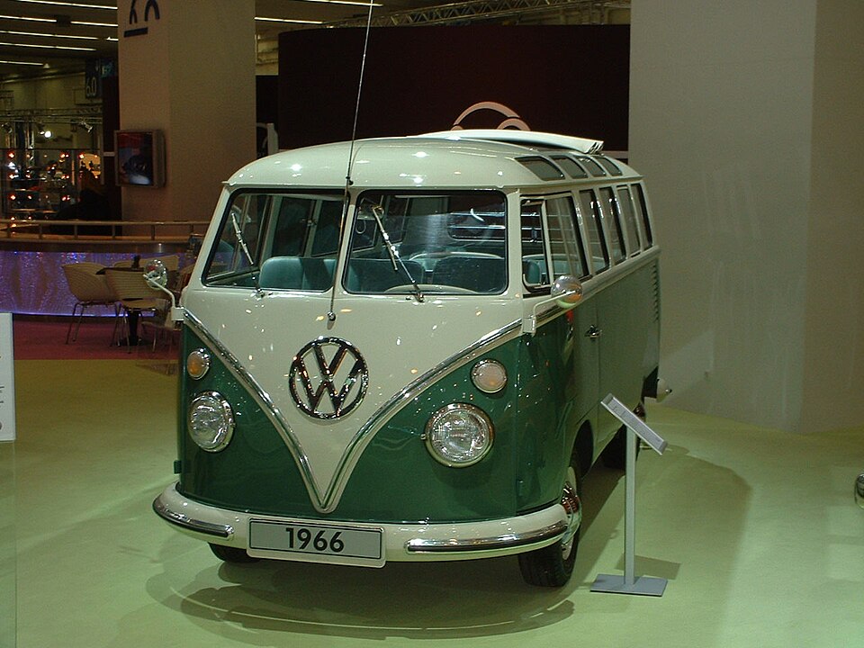 VW - VolksWagen Kombi Lotação 1.6 MPi