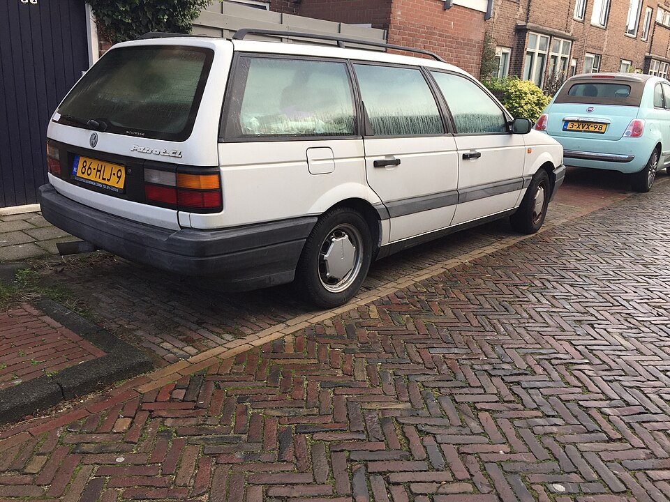 VW - VolksWagen Passat Variant 2.0