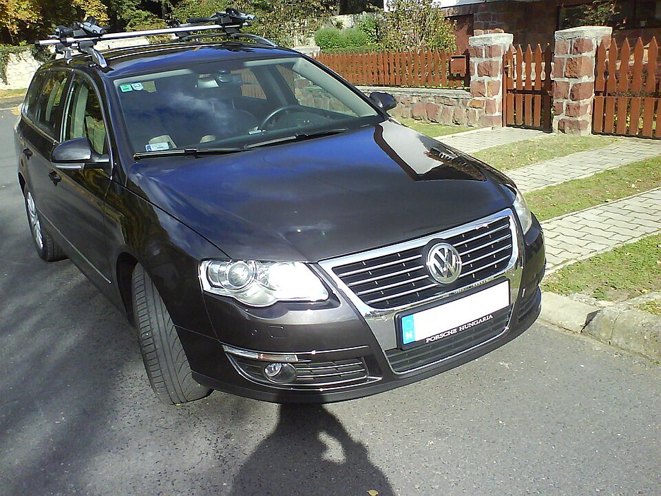 VW - VolksWagen Passat Variant  2.0 FSI 150cv Tiptron.5p