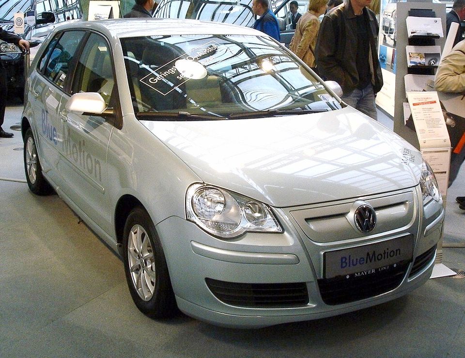VW - VolksWagen Polo BLUEMOTION 1.6 Total Flex 8V 5p