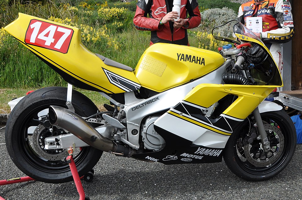 YAMAHA FZR 1000