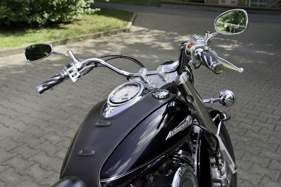 YAMAHA XVS 1100 DRAG STAR