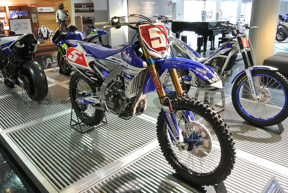 YAMAHA YZ 250