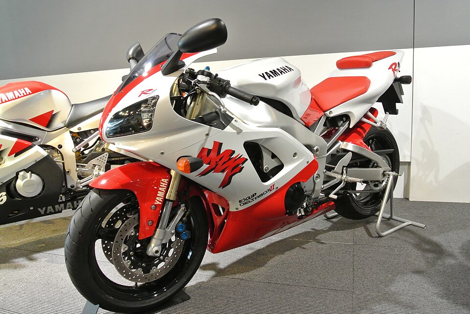 YAMAHA YZF 1000 THUNDERACE