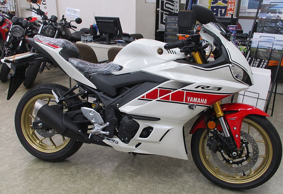 YAMAHA YZF R-15 155 ABS